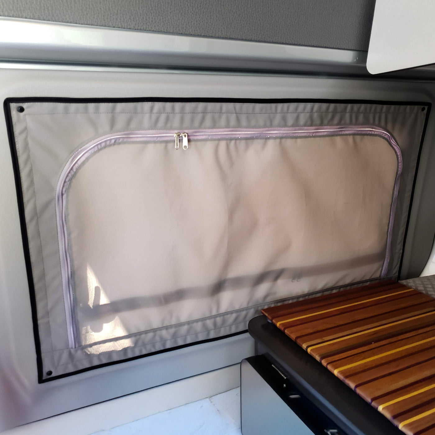 Rolef Window Cover for Winnebago Revel (44E) 2018+ Mercedes Sprinter