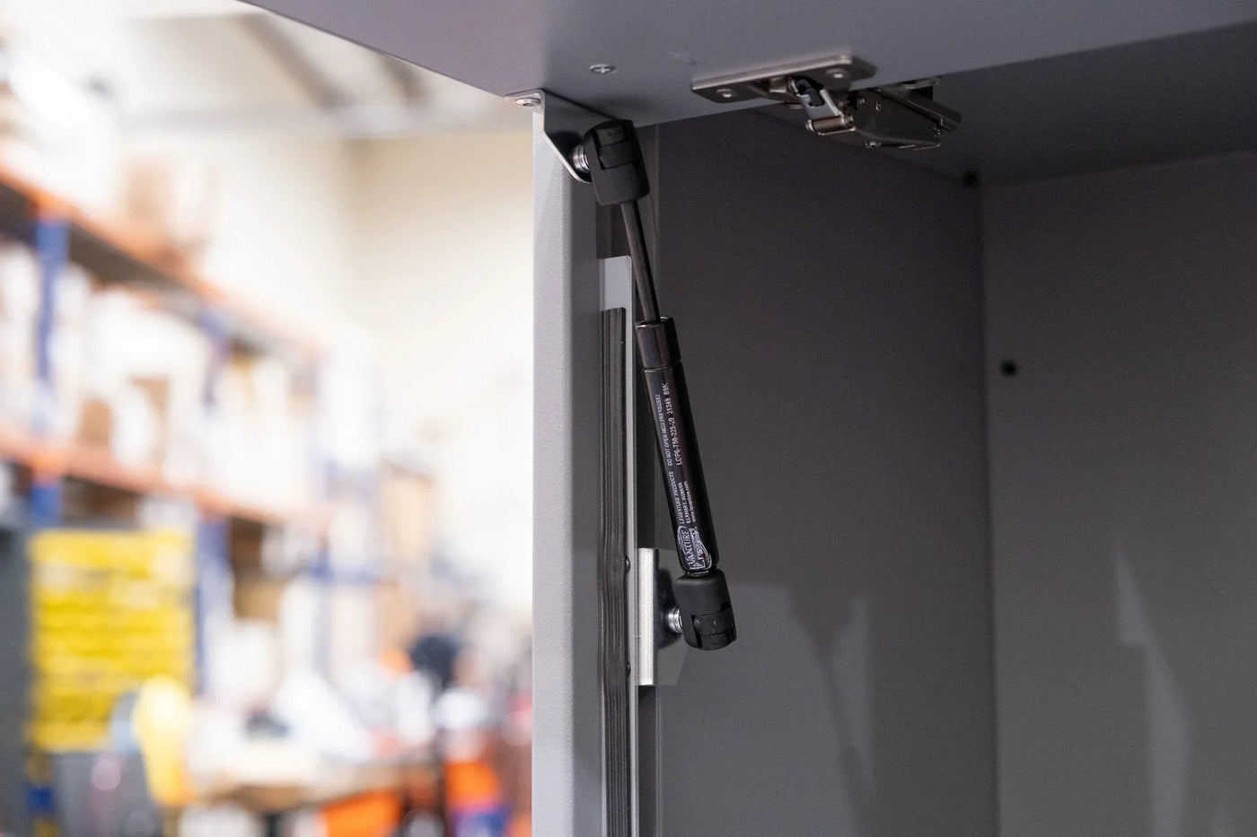 23" Ekko Cabinet - 23"x14.5"x16" - Passenger Side