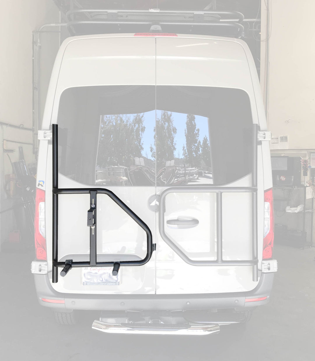 引き取り限定♪SPRINTER♪アルミフレーム♪DURA ACE♪MAVIC♪ Aluminess Rear Door Box/Tire Rack – Sprinter 2019+ VS30 – Master