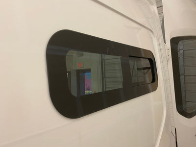 AM Auto Universal Camper Van Driver Side Bunk Sliding Window (30-3/4″ x 9-1/2″) | UBW-LV-HSS P